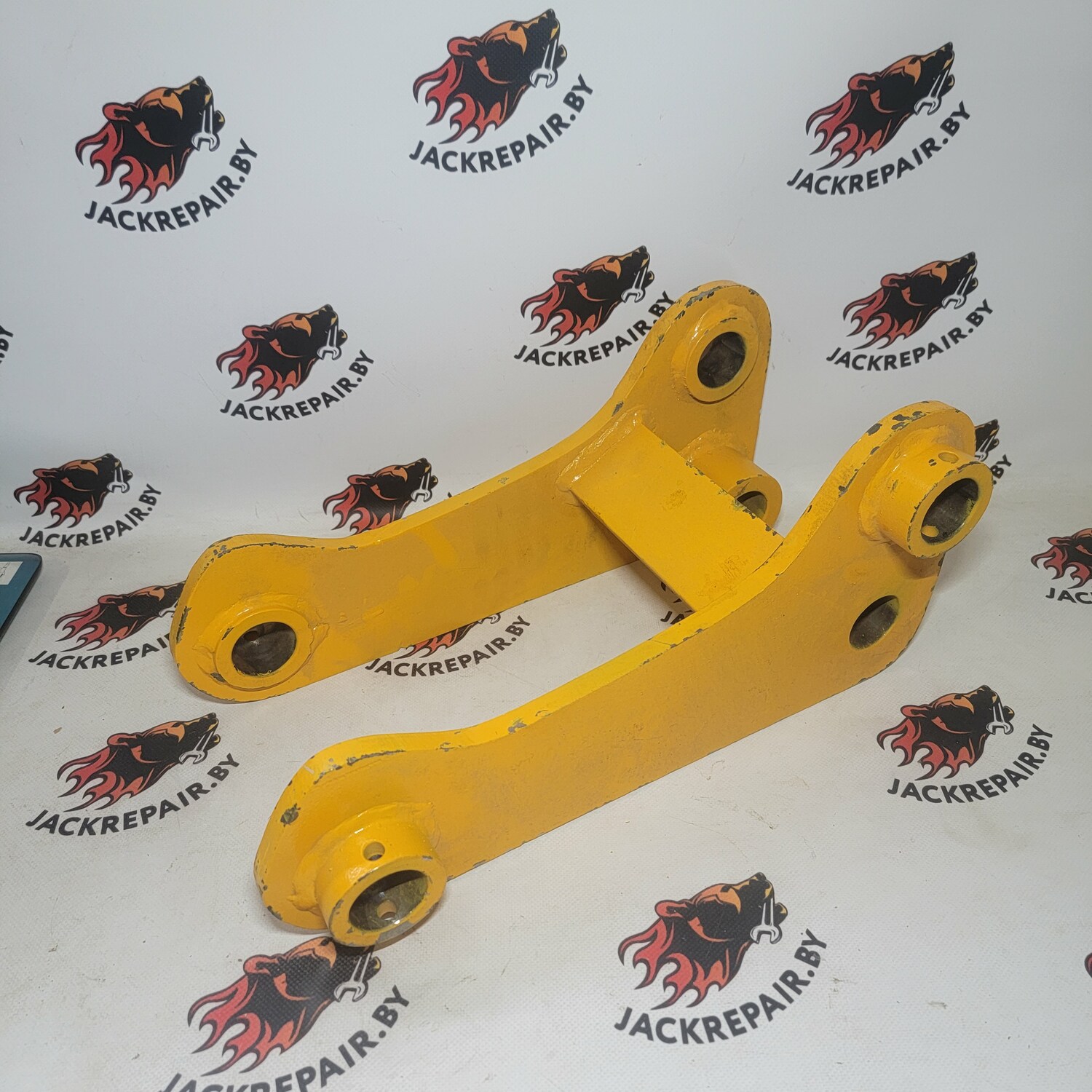 Рычаг заднего ковша JCB 125/79800