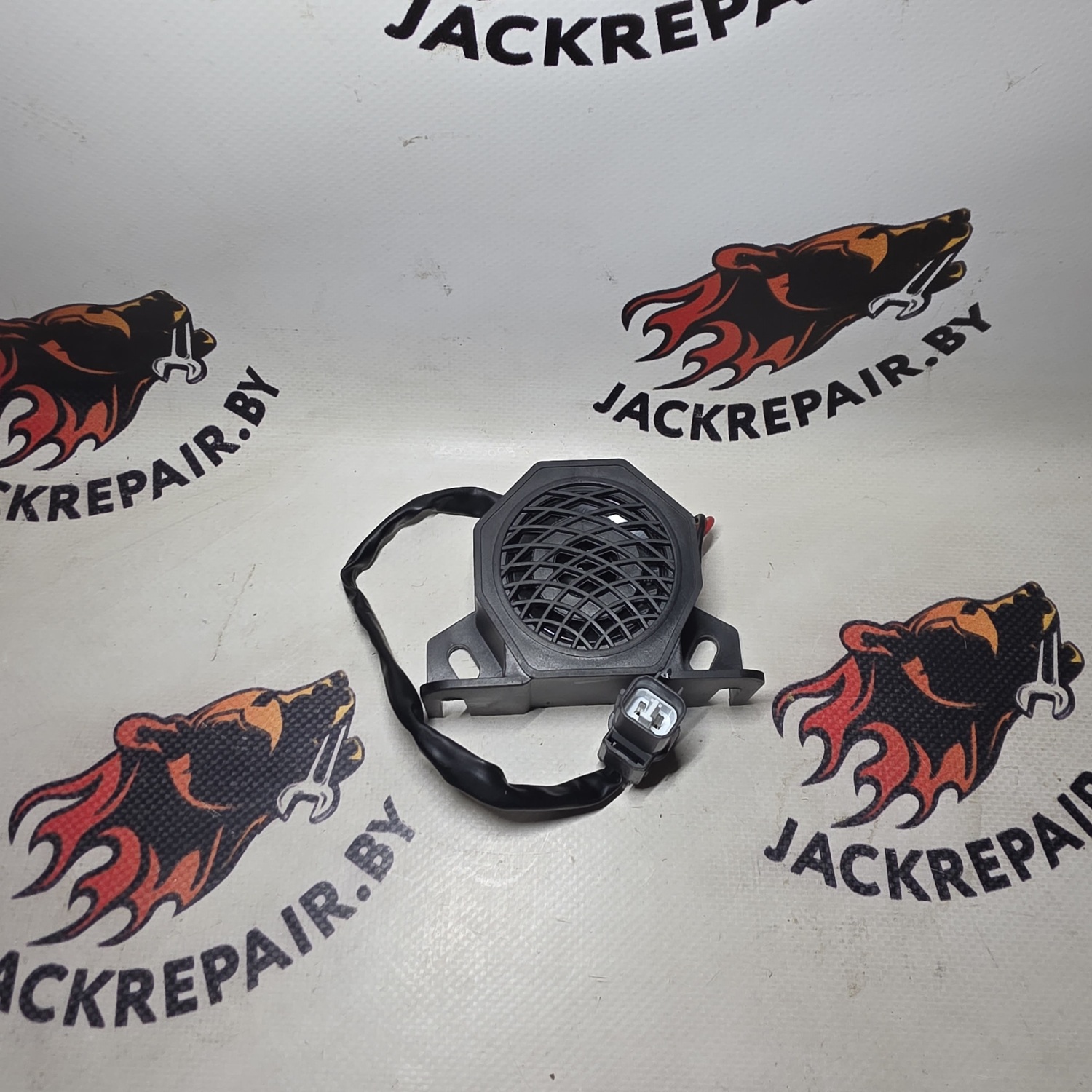 Сигнал заднего хода 12v JCB 717/07700