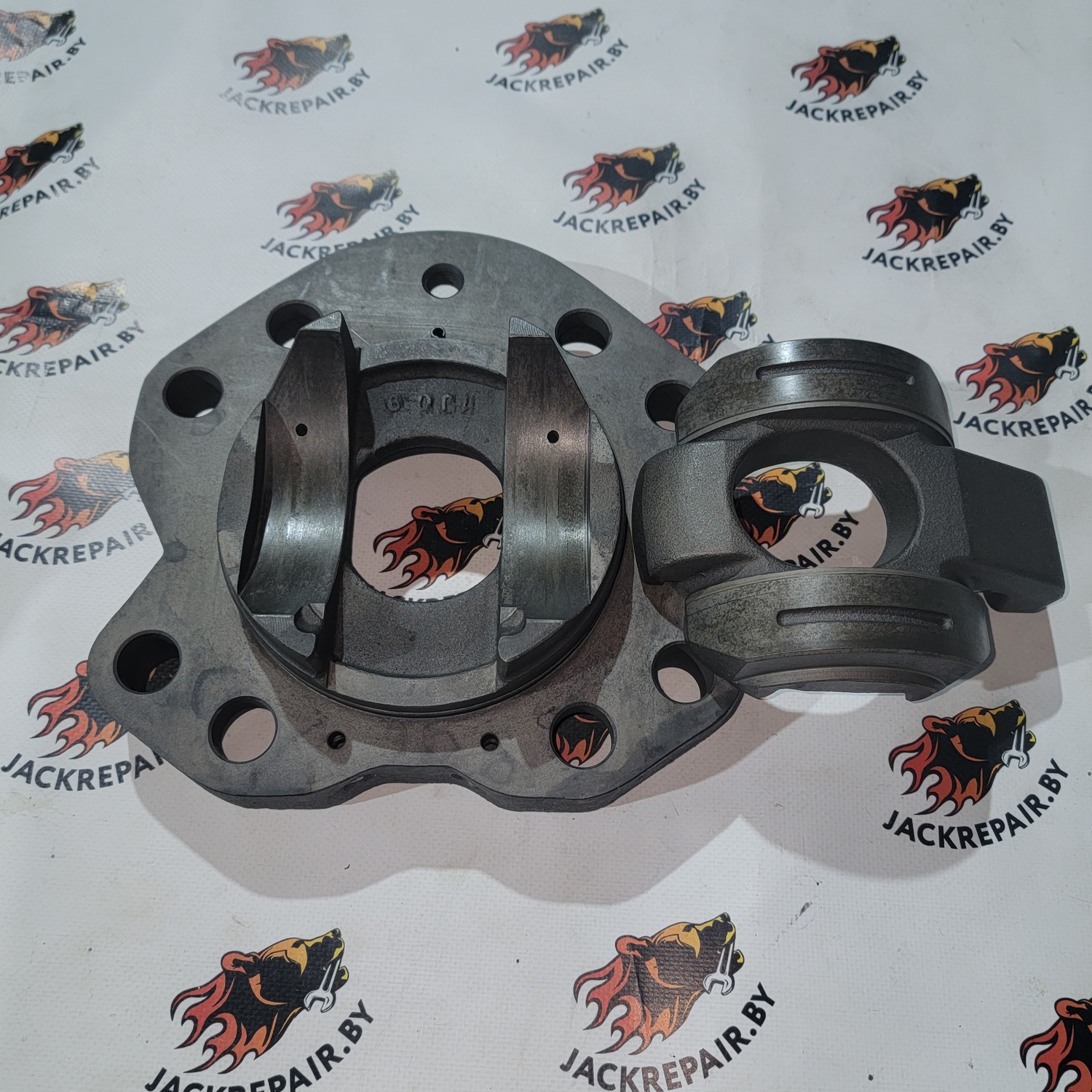 Суппорт + поворотная плита для гидронасоса Kawasaki K5V140DT