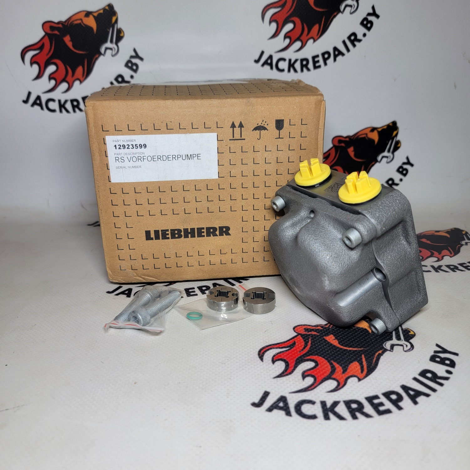 Топливный насос Liebherr 2923599 Топливный насос Liebherr 2923599