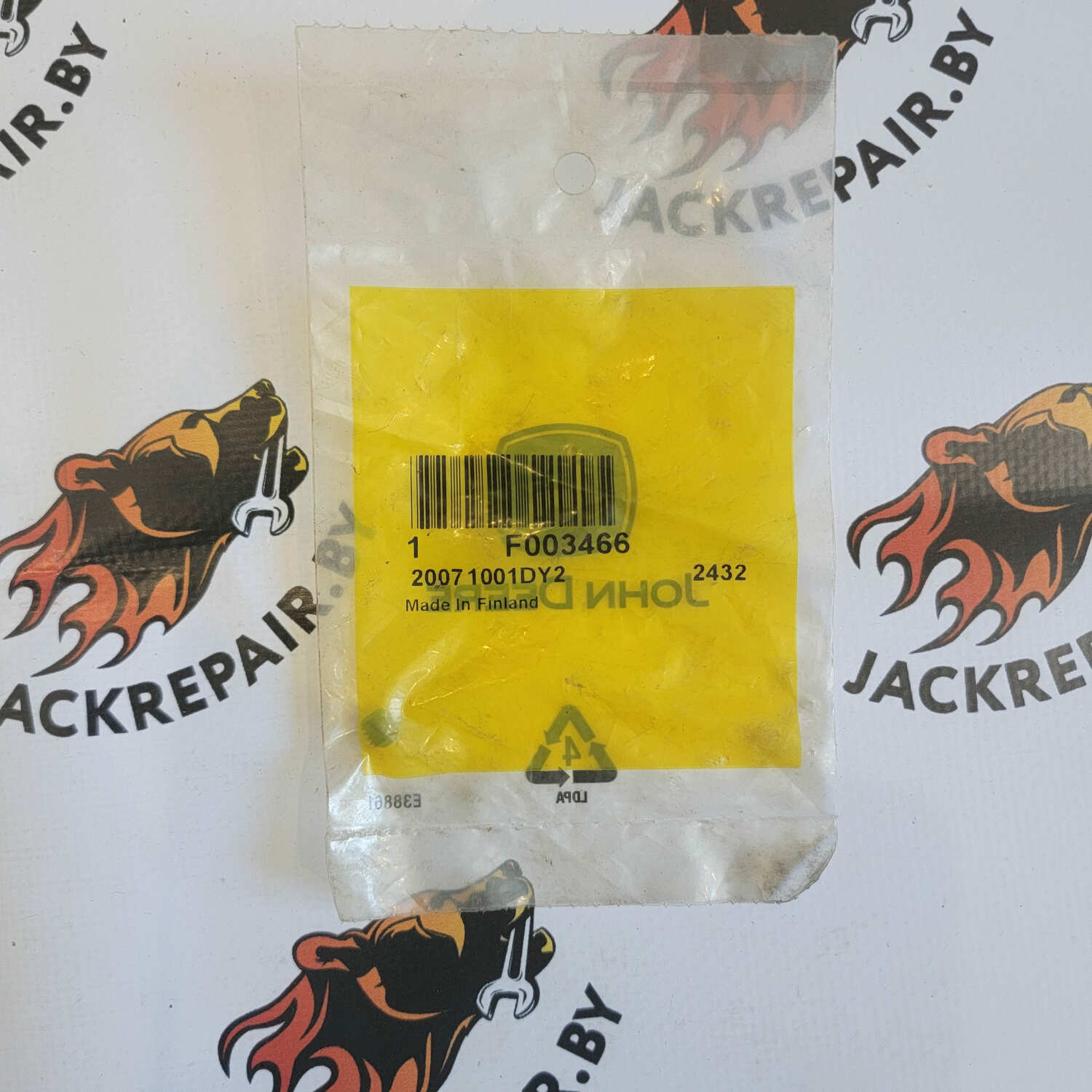 Винт John Deere F003466
