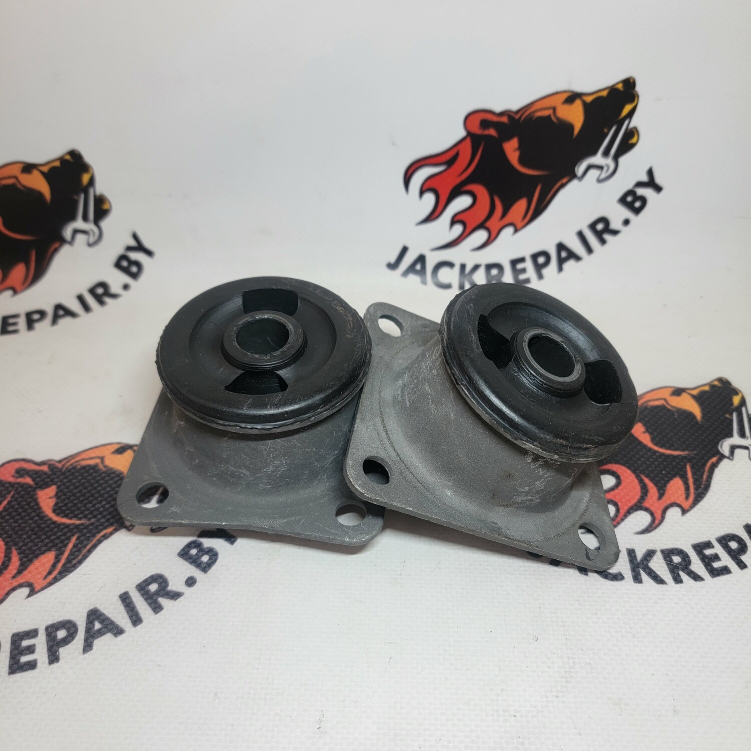 Подушка двигателя HIDROMEK F99/60021 Подушка двигателя HIDROMEK F99/60021